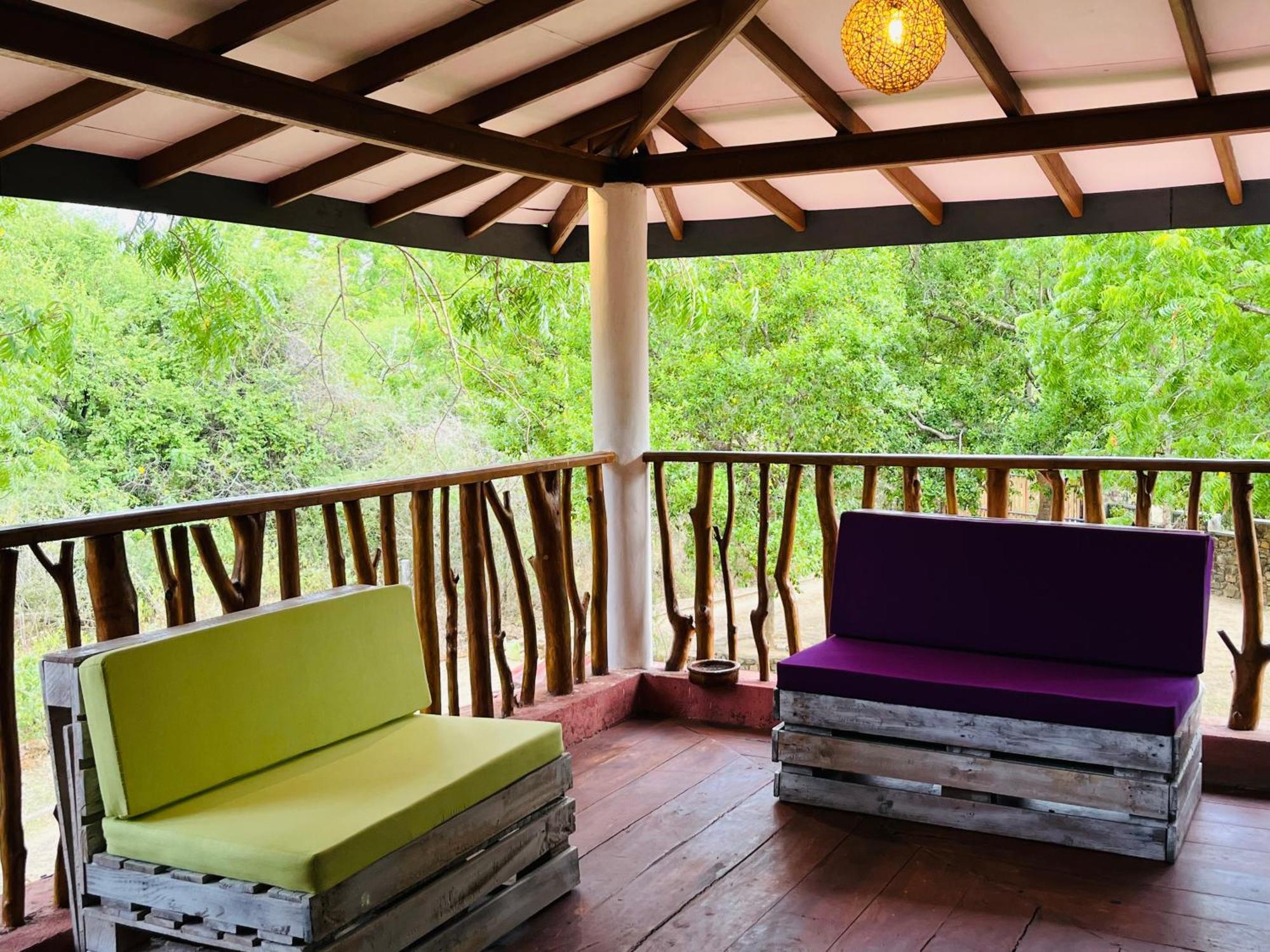 Funky Leopard Safari Lodge Bordering Yala National Park Kataragama Exterior photo