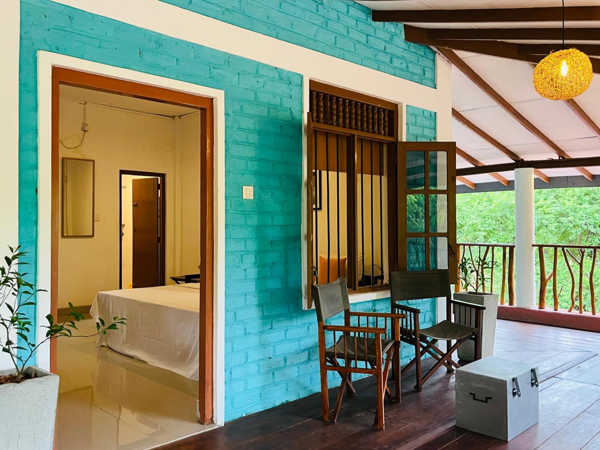 Funky Leopard Safari Lodge Bordering Yala National Park Kataragama Exterior photo