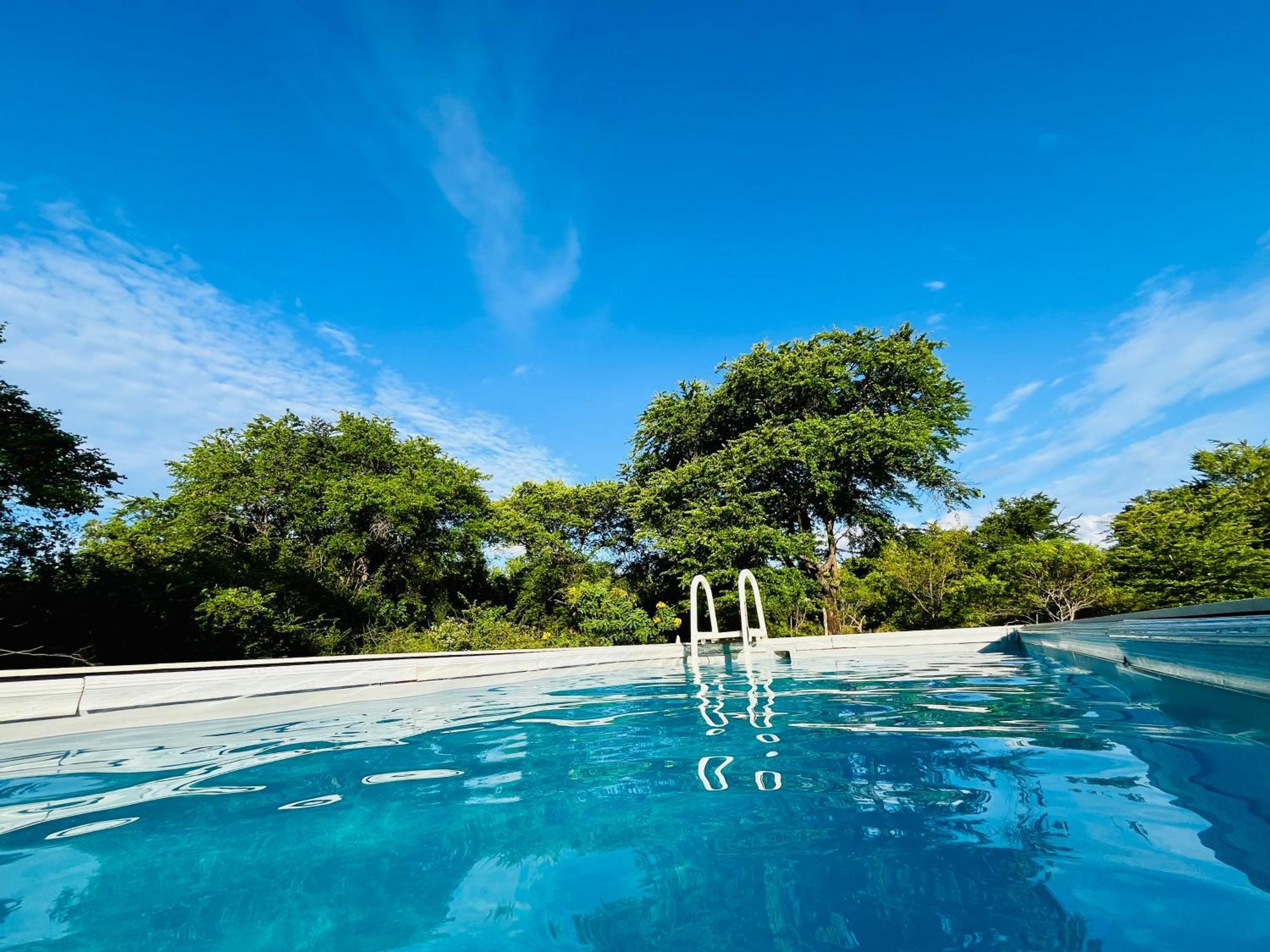 Funky Leopard Safari Lodge Bordering Yala National Park Kataragama Exterior photo